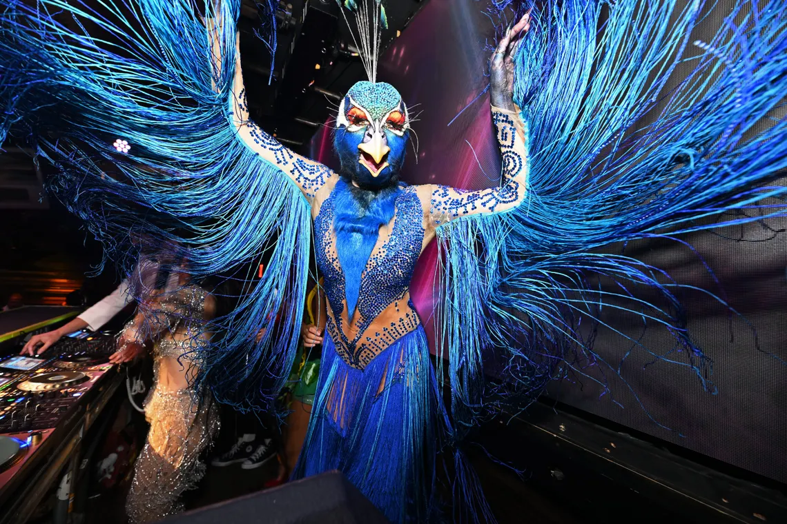 Heidi Klum Halloween 2023 Costume: A Giant Peacock Spectacle with Dancers, Drama, and Choreography